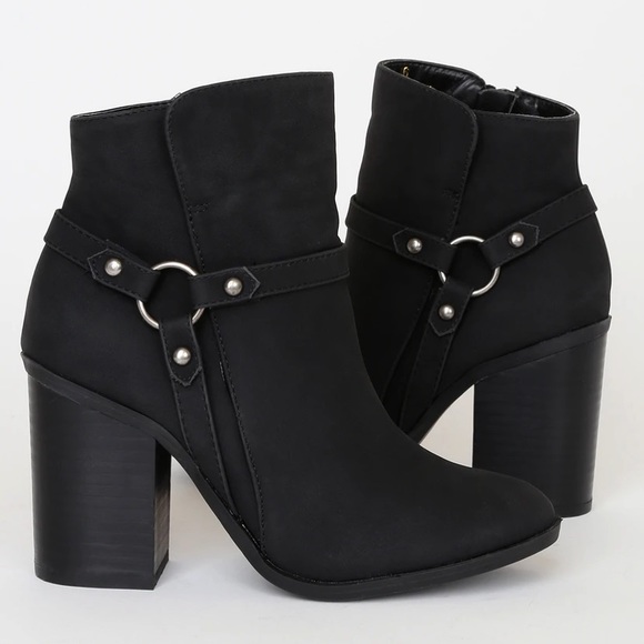 Lulus Shoes - Lulus - Marka Black Nubuck Ankle Booties Size 8